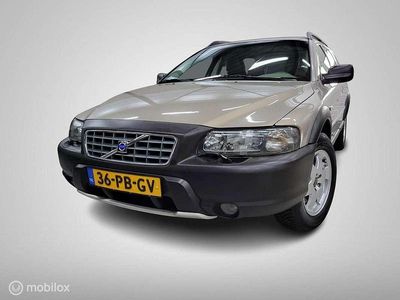 Beige Occasion 2004 Volvo XC70 Stationwagen | € 9.950 (Duur)