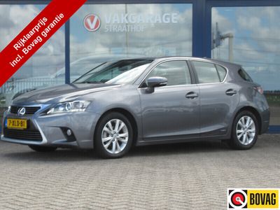 Lexus CT200h