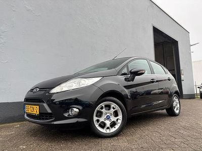 Occasion Ford Fiesta Titanium 82 PK (60 kW) 2012 Zwart Hatchback