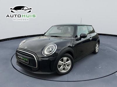 Occasion Mini Cooper Essential 136 PK (100 kW) 2023 Zwart Hatchback