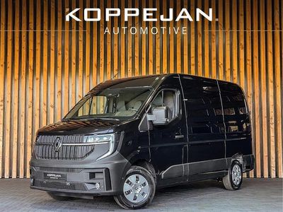 Zwart Gebruikt 2024 Renault Master Van | € 37.850 (Eerlijke prijs)