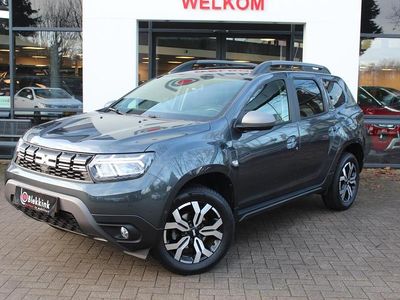 Grijs Occasion 2023 Dacia Duster Journey SUV | € 21.895 (Eerlijke prijs)