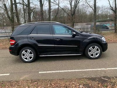 Zwart Gebruikt 2010 Mercedes ML350 SUV | € 9.000 (Eerlijke prijs)