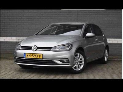 Grijs Occasion 2018 VW Golf VII Comfortline Hatchback | € 15.000 (Goede deal)