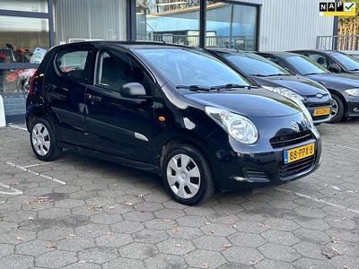 Zwart (metallic) Gebruikt 2011 Suzuki Alto Comfort Hatchback | € 2.250 (Super prijs)