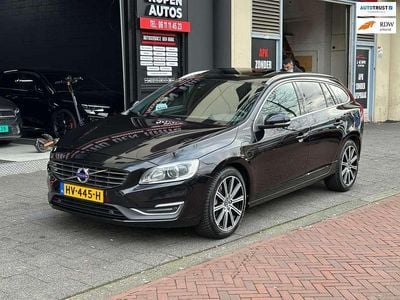 Zwart Gebruikt 2015 Volvo V60 R-Design Stationwagen | € 11.950 (Eerlijke prijs)