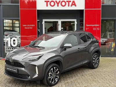 Grijs Occasion 2025 Toyota Yaris Cross SUV | € 28.900 (Eerlijke prijs)