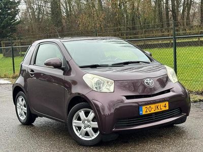 Occasion Toyota iQ Comfort 68 PK (50 kW) 2009 Paars Hatchback