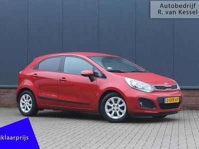 Occasion Kia Rio Plus 86 PK (63 kW) 2013 Rood (metallic) Hatchback