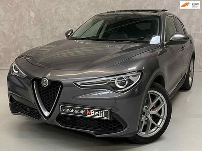 Grijs Gebruikt 2017 Alfa Romeo Stelvio SUV | € 26.995 (Iets duurder)