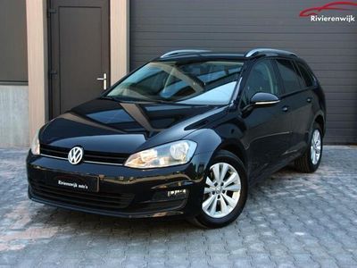 Zwart Occasion 2014 VW Golf VII Comfortline Stationwagen | € 6.650 (Goede deal)