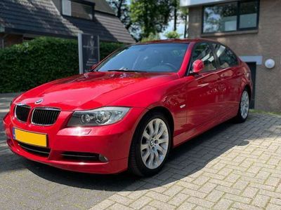 tweedehands BMW 325 325 Xi (N52B30) in “Japan Rot”