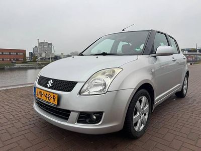 Grijs Gebruikt 2009 Suzuki Swift Hatchback | € 3.250 (Eerlijke prijs)