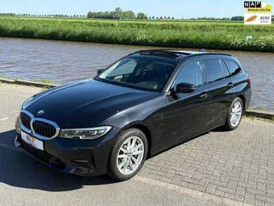 BMW 330e