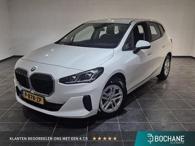 Wit Occasion 2022 BMW 218 Performance Stationwagen | € 27.695 (Iets duurder)