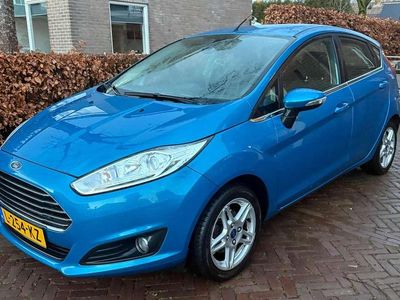 Blauw Occasion 2014 Ford Fiesta Titanium Hatchback | € 4.600 (Eerlijke prijs)