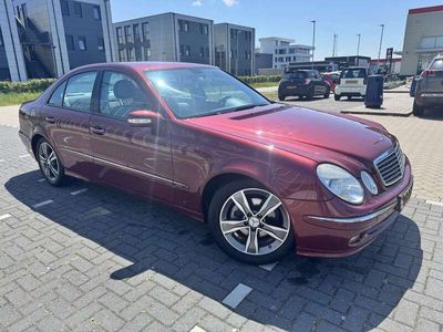 Mercedes E320