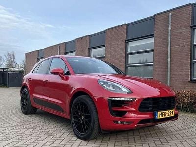 Rood Occasion 2017 Porsche Macan GTS SUV | € 54.950