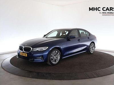 BMW 330e