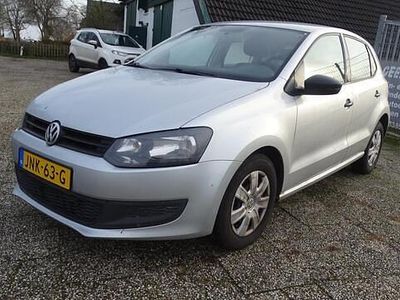 Grijs (metallic) Gebruikt 2013 VW Polo Hatchback | € 3.999 (Eerlijke prijs)