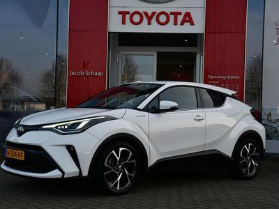 Wit Occasion 2022 Toyota C-HR Luxury SUV | € 24.499 (Iets duurder)