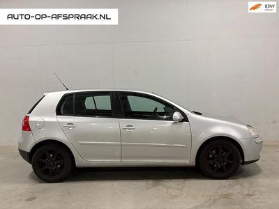 Grijs (metallic) Gebruikt 2008 VW Golf VI Hatchback | € 2.488 (Eerlijke prijs)