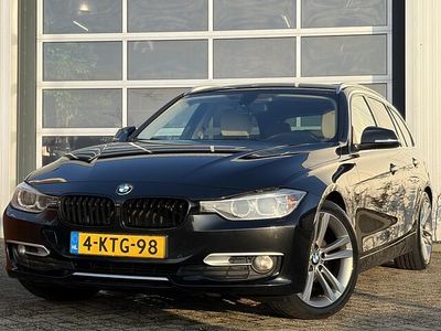 Zwart Occasion 2013 BMW 320 Efficient Dynamics Stationwagen | € 7.750 (Iets duurder)