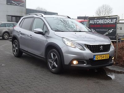 Grijs Occasion 2019 Peugeot 2008 Signature Sky SUV | € 10.900