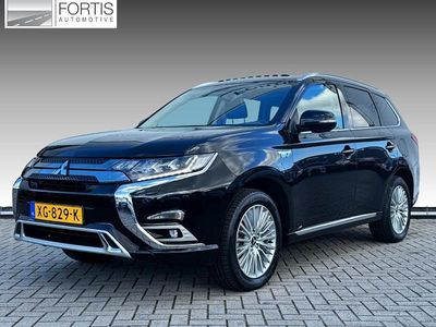 Zwart Occasion 2019 Mitsubishi Outlander P-HEV Intense+ SUV | € 22.895 (Eerlijke prijs)