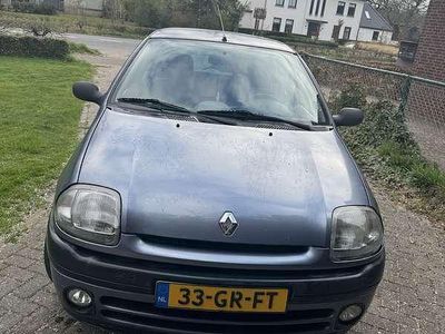 Occasion Renault Clio II 98 PK (72 kW) 2001 Blauw Hatchback