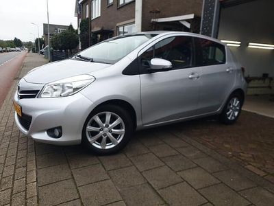 Grijs Occasion 2014 Toyota Yaris Hatchback | € 6.950 (Eerlijke prijs)