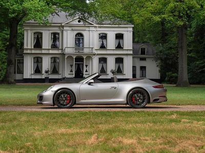 Grijs Occasion 2017 Porsche 911 Carrera GTS Cabriolet | € 124.500 (Iets duurder)