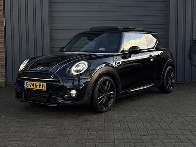 Zwart (metallic) Gebruikt 2019 Mini John Cooper Works Hatchback | € 20.950 (Super prijs)