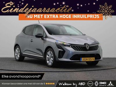 Grijs Gebruikt 2025 Renault Clio V Evolution Hatchback | € 24.995 (Eerlijke prijs)