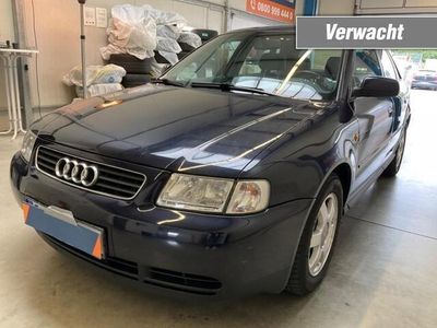 tweedehands Audi A3 1.6 AMBITION 5-DEURS / 1E EIGENAAR / AIRCO