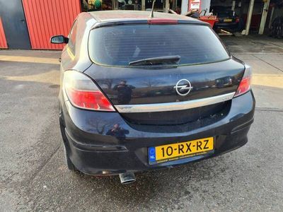 tweedehands Opel Astra GTC 1.8 Cosmo