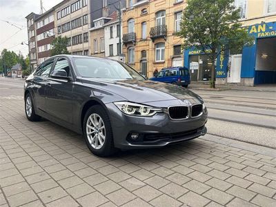 tweedehands BMW 318 3-SERIE iA Business Edition 58.000kms gps Credit 100%