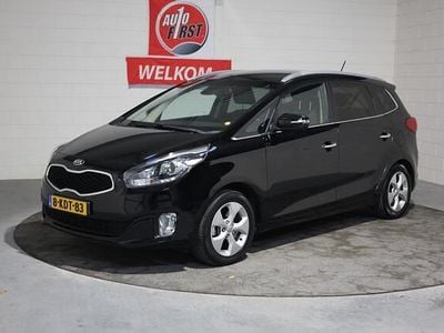 Zwart Gebruikt 2013 Kia Carens MPV | € 9.950 (Eerlijke prijs)