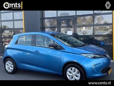 Occasion Renault Zoe Life 68 kW (93 PK) 2019 Blauw Hatchback