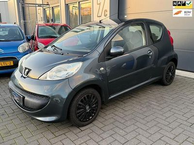 Occasion Peugeot 107 68 PK (50 kW) 2009 Grijs Hatchback