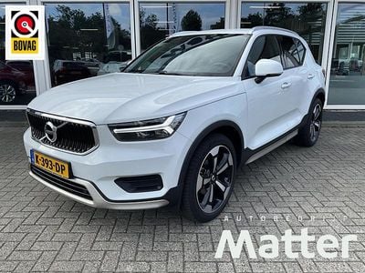 Wit Gebruikt 2020 Volvo XC40 Momentum SUV | € 27.995 (Eerlijke prijs)