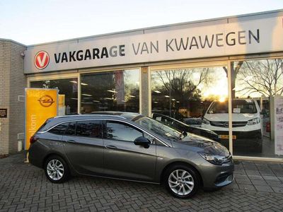 Grijs Gebruikt 2021 Opel Astra Business Stationwagen | € 10.900