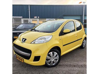 Geel Gebruikt 2008 Peugeot 107 Hatchback | € 2.100 (Eerlijke prijs)