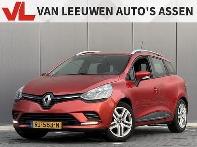 Rood Gebruikt 2017 Renault Clio GrandTour Zen Stationwagen | € 6.948 (Eerlijke prijs)