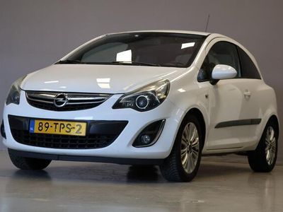 Wit Occasion 2012 Opel Corsa Cosmo Hatchback | € 3.245 (Eerlijke prijs)