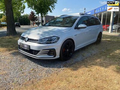 Wit Gebruikt 2017 VW Golf VII Business Stationwagen | € 17.500