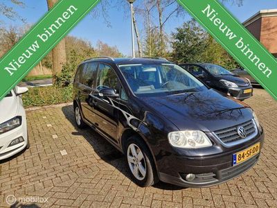 tweedehands VW Touran 2.0 TDI Highline ,7 PERSOON, APK, NAP ***