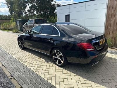 Mercedes E200