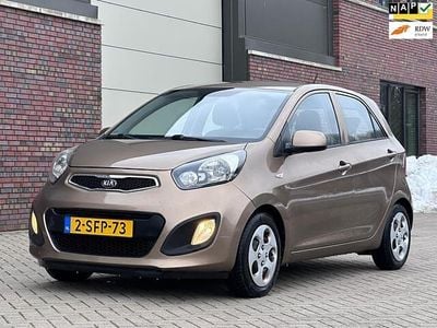 Bruin Occasion 2013 Kia Picanto Comfort Hatchback | € 4.950 (Eerlijke prijs)