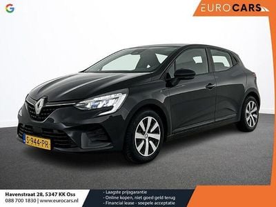 Zwart Occasion 2023 Renault Clio V Equilibre Hatchback | € 13.940 (Eerlijke prijs)